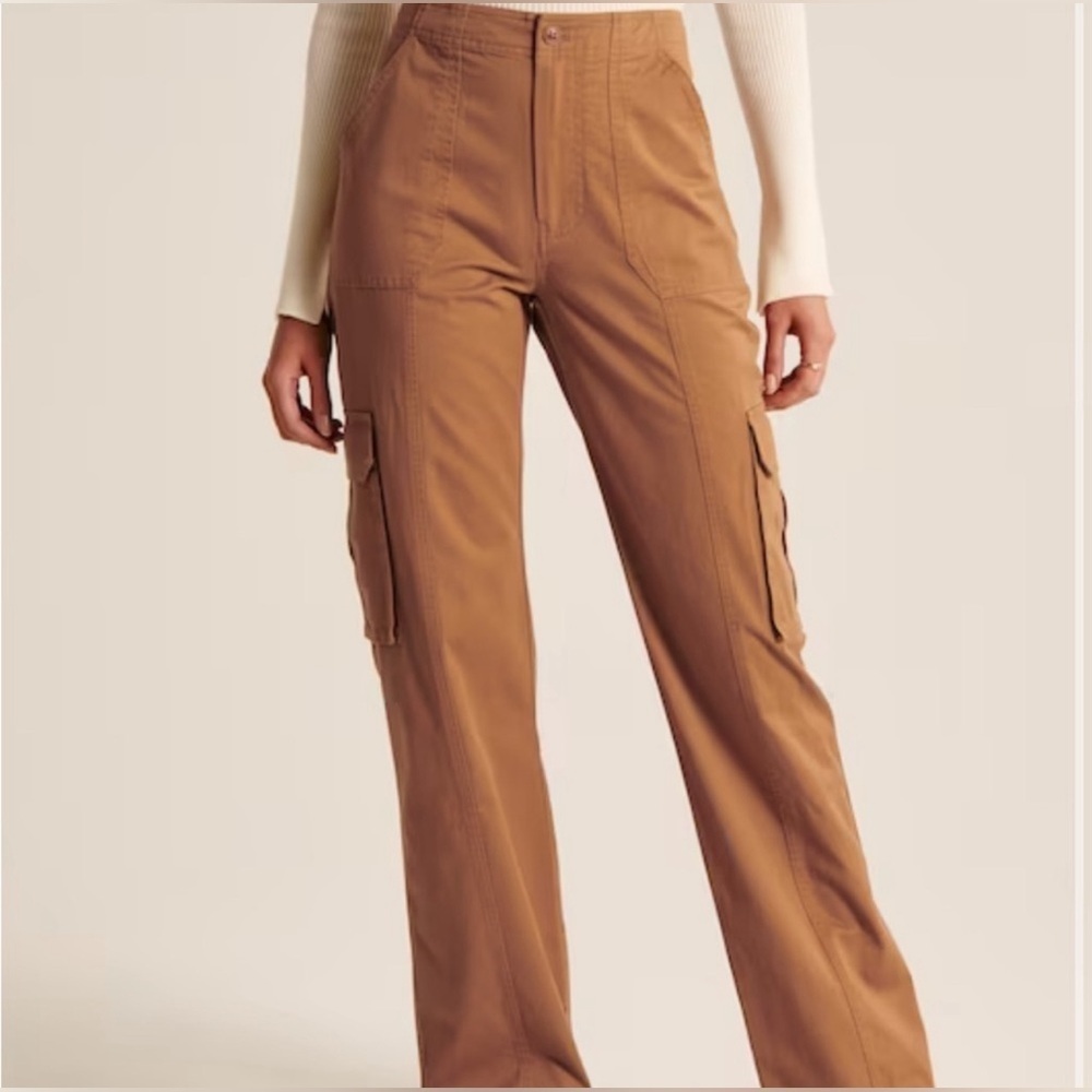 NWT Women’s Abercrombie & Fitch Brown Cargo Pants - Picture 8 of 8